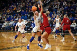 Jackrabbits going for 13th straight win on Thursday